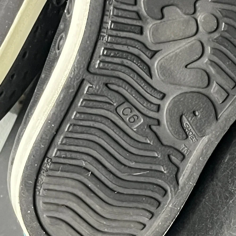 Native Shoes Kids Jefferson Water Shoe Black White Slip On Round‎ Toe C6
